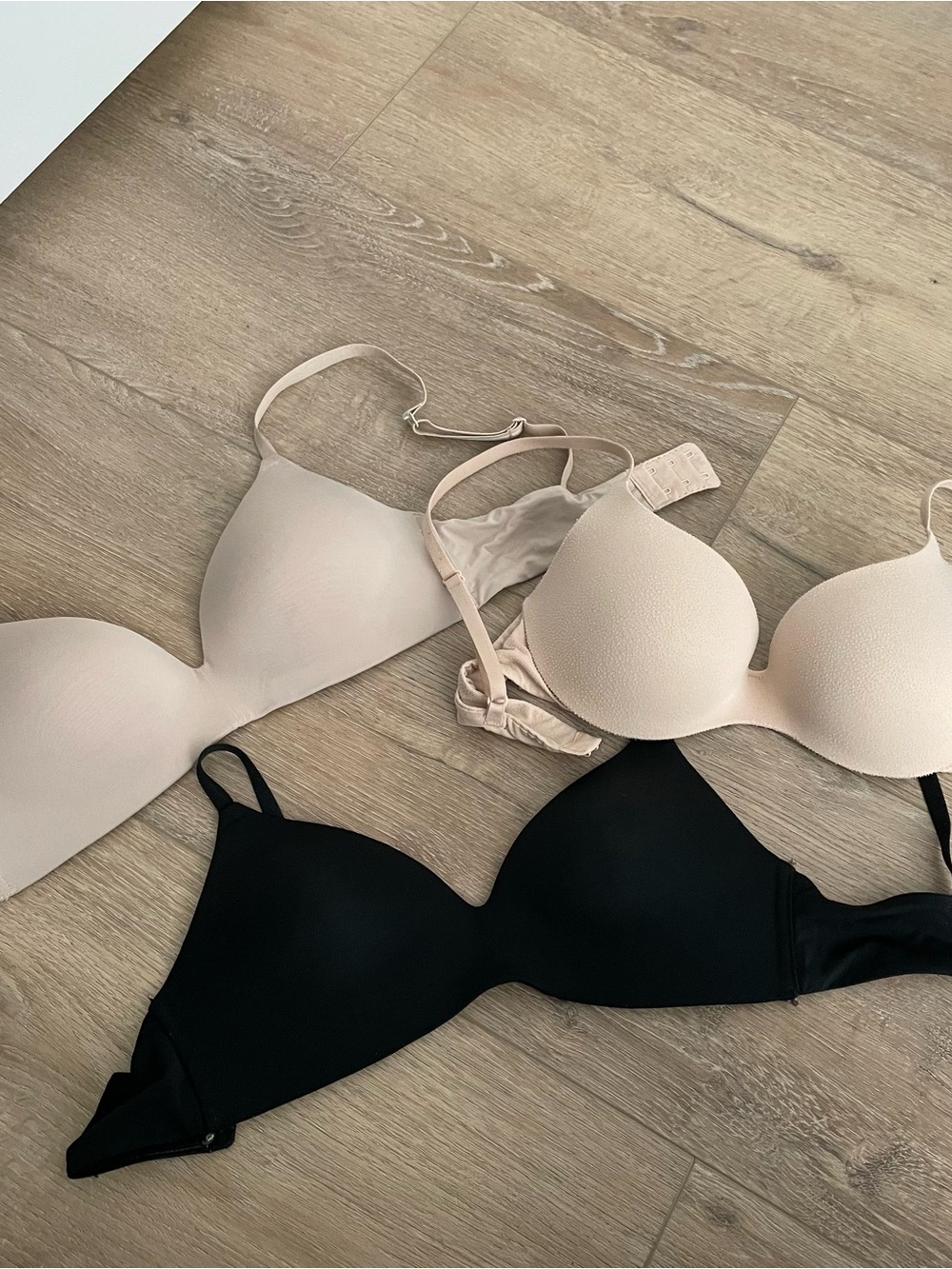Auden 3-Pack T-Shirt Bras in Cream and Black
